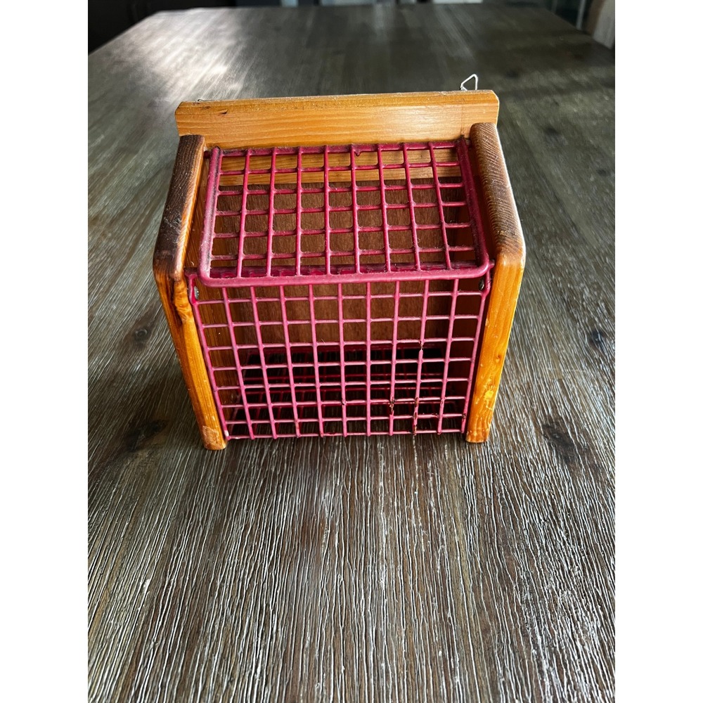 Vintage Wood Suet Bird Feeder Red Wire Cage Wall Mount Hanging Garden Decor